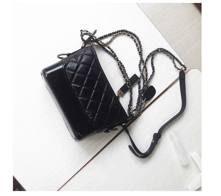 Black Gradient TrumpetBag female 2020 spring new pattern Little fragrance genuine leather Stray bag One shoulder Oblique span Rhombic grid Chain package Versatile Female bag
