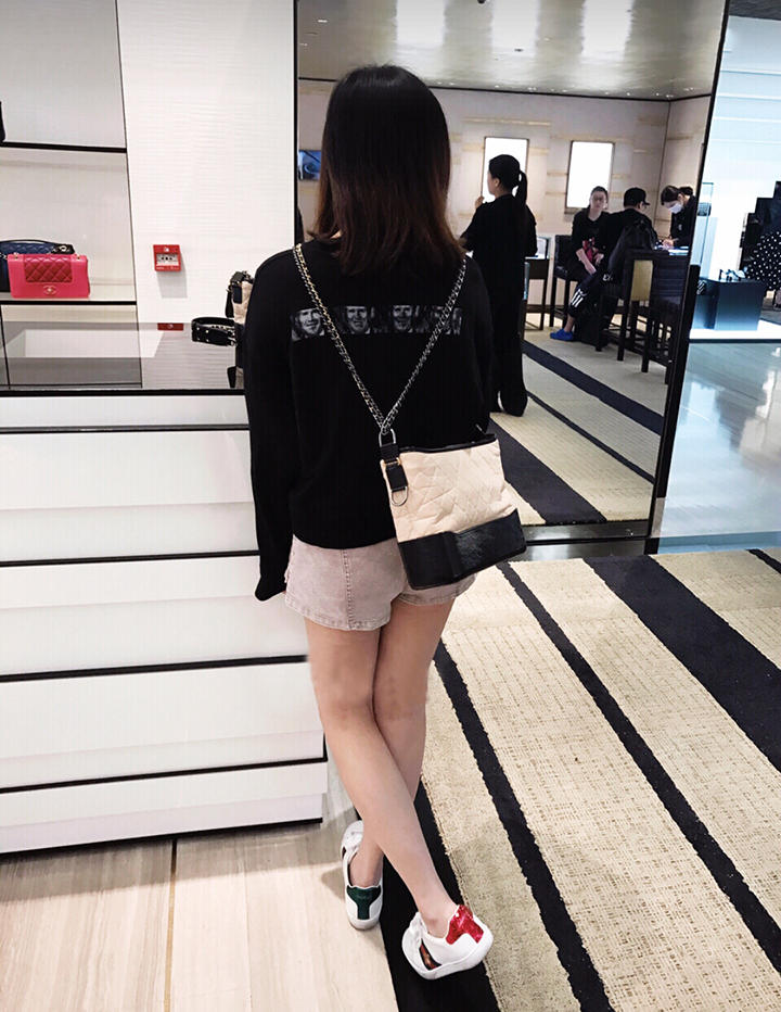 Black / Apricot SmallBag female 2020 spring new pattern Little fragrance genuine leather Stray bag One shoulder Oblique span Rhombic grid Chain package Versatile Female bag