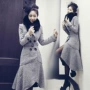 Áo khoác len nữ 2018 mùa đông mới Hàn Quốc khí hậu eo đôi ngực dài áo len đuôi cá áo khoác dạ kẻ caro dáng ngắn