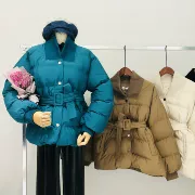 Mùa đông 2018 I phiên bản Hàn Quốc của cổ áo dệt kim lỏng màu tie sang trọng dày xuống áo khoác cotton quần áo bánh mì quần áo nữ