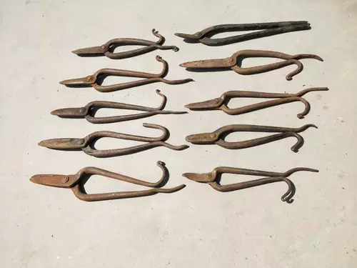 Фольклорные старые инструменты старые инструменты 件 锔 锔 民 民 锔 锔 锔 锔 民 民 民 民 民 民 民 民 民 民