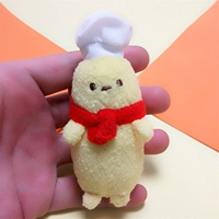 Шеф -повар вождь жареные креветки