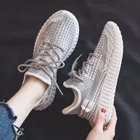 Удобная обувь для отдыха, 2019