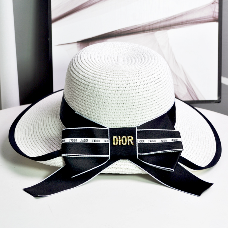 Big WhiteHat female summer Korean version ins Beach cap Seaside holiday Sunscreen sunshade Straw hat Foldable Big eaves Sun hat