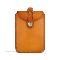 Желтовато-коричневый