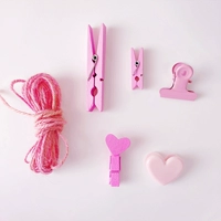 Фотография, макет, розовое маленькое украшение в форме сердца, популярно в интернете