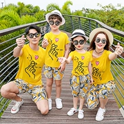 Cặp đôi đi biển quần T-shirt phù hợp với cha mẹ-con mặc nhanh khô bên bờ biển kỳ nghỉ năm điểm áo tắm mùa xuân nóng phù hợp với quần short áo thun nữ - Quần bãi biển