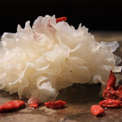 Zhao Hailing | Hailing Shanzhen выбрал Tremella Farmers White Murus Снежные снежные уши без серы Гладкие беременные женщины 100g.