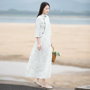 Mùa xuân và mùa hè 2019 của phụ nữ cải tiến Trung Quốc sườn xám cotton cổ điển và tay áo bằng vải lanh thêu váy dài đến đầu gối - Váy dài
