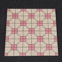 Розовые восьмиугольные модели коричневых кубиков бесплатны