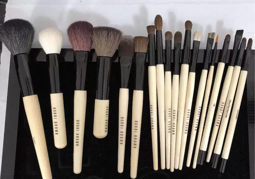 Bobbi Brown, профессиональная кисть