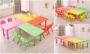 Phim hoạt hình phòng đa chức năng lớp học trẻ sơ sinh bàn ghế bốn đồ chơi bằng nhựa đồ nội thất có thể nâng trẻ em bảng bộ bàn học cho bé