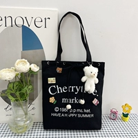 Черный значок, румяна