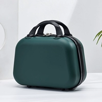 Чернильная зеленая модель макияжа PP