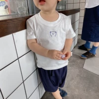 Белая футболка