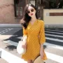 Nhà ga châu Âu 2019 phụ nữ mới rượu vang retro cổ chữ V điểm sóng kỳ nghỉ đầm Sanya Bali bên bờ biển - Váy eo cao 	váy siết eo