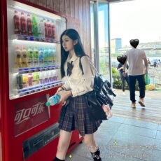 ДК/ДК/школьной формы, потому