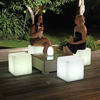 LED chiếu sáng ngoài trời đồ nội thất Cube phân KTV ghế sofa thanh bàn ghế vuông vuông đầy màu sắc - Giải trí / Bar / KTV bàn bar dài