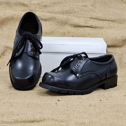 Подлинный 02 кожаная обувь инвентарь старые товары четырехносийные кожа