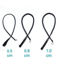 Одиночная косы черное составляет 0,8 см длиной около 70 см