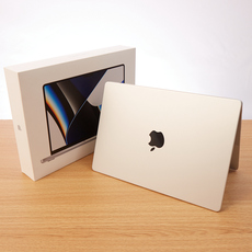 Монитор apple/品牌折扣商场撒柜苹果超薄笔记本电脑i7macbook air pro m1 Apple/i7MacBook