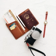 Rêu 2018 mới đầu lớp rau rám nắng da du lịch hộ chiếu clip gói thẻ tài liệu lưu trữ túi bảo vệ bao gồm