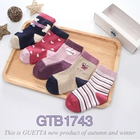 Роза красная