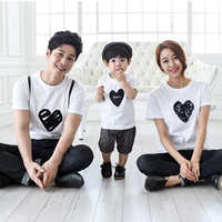 Cha mẹ và con mùa hè đầm ba t-shirt gia đình nhà 2018 làn sóng mới bé bốn gia đình mặc mẹ và con gái mẹ và con quần áo trẻ sơ sinh