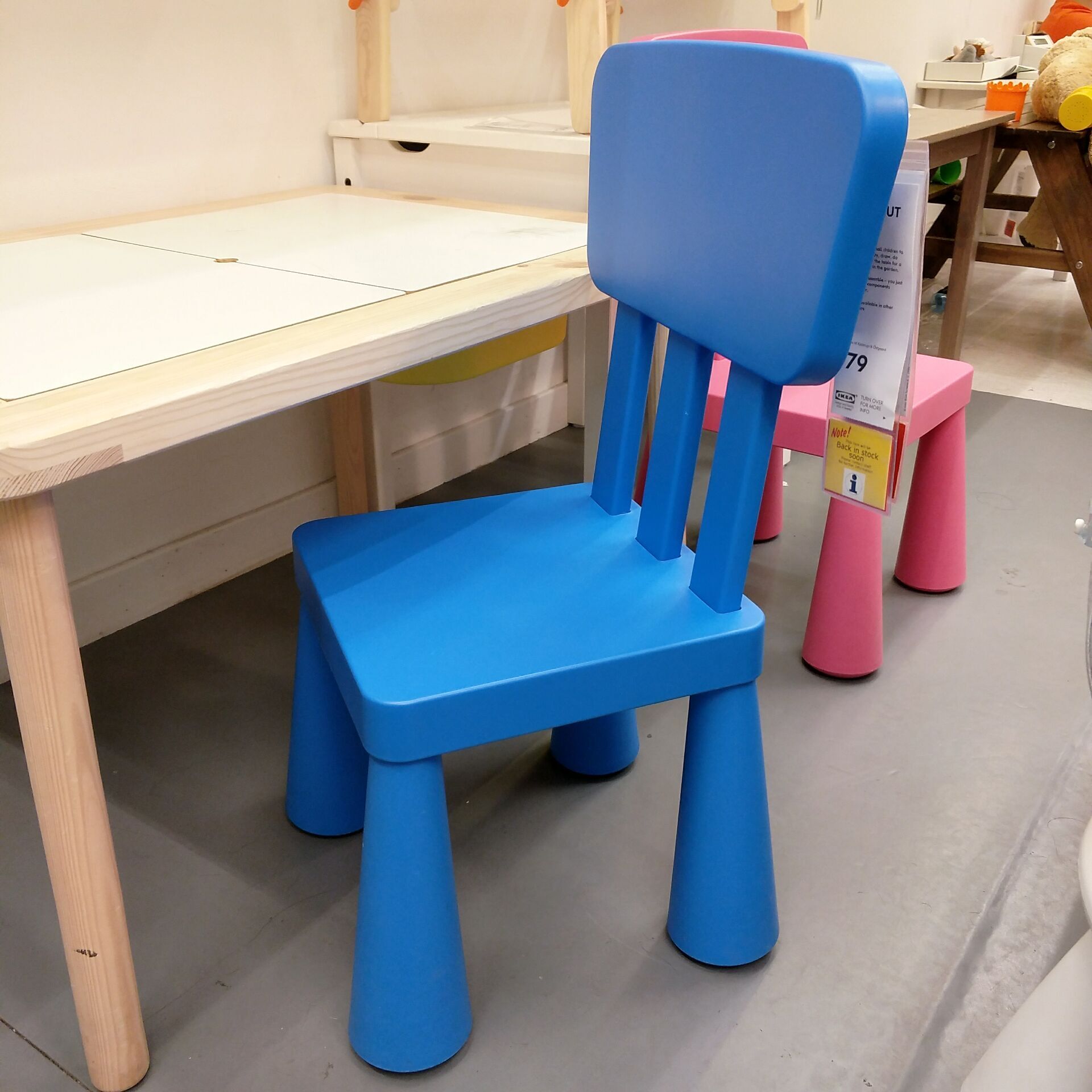 детский стул икеа синий