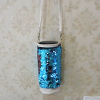 Термос Lion, чашка для воды объемом 500 мл идеально вписывается в размер.