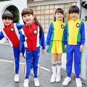Quần áo mẫu giáo mới mùa xuân và mùa thu thể thao cho trẻ em gặp gỡ áo dài tay ba mảnh phù hợp với tiểu học - Đồng phục trường học / tùy chỉnh thực hiện
