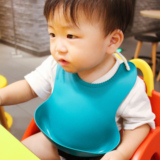 幼儿童婴围嘴塑料吃饭兜防水宝宝【券后6.8元】包邮