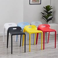 Мода креативно -пластиковый табурет современный минималистский дом толстый стул для взрослого табуретки для взрослых и других стульев с высоким стулом