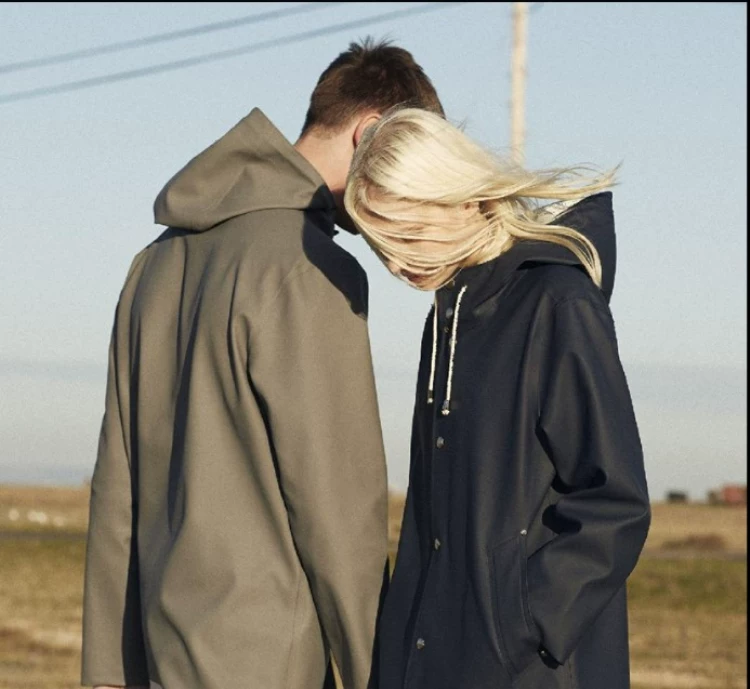 Плащ-дождевик Swedish бренда Stutterheim Stockholm водонепроницаемый хлопковый дождевик с липким покрытием