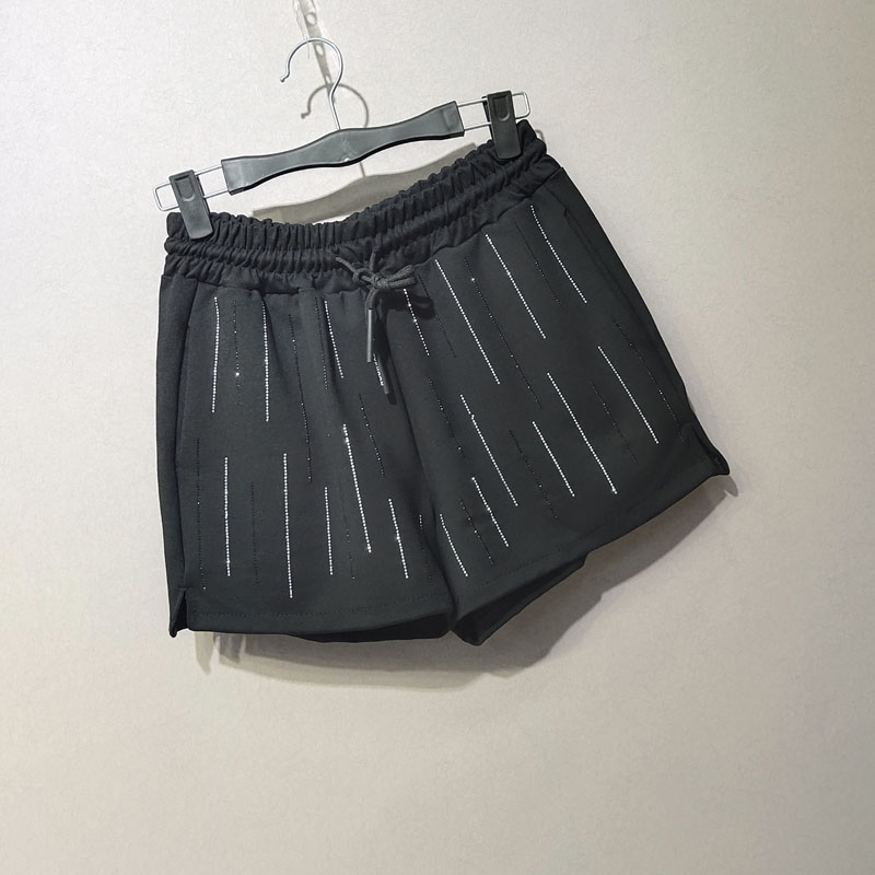 Black 12019 spring and autumn Plus Size new pattern Women's trousers Roman cotton Hot drilling Bright diamond Elastic waist Loose version black shorts Trouser top