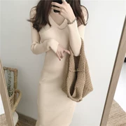 Mùa thu đông 2018 mới của phụ nữ Túi xách ôm khí chất hông cổ chữ V màu dài tay trong bên trong váy đan dây đan nữ