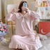 áo ngủ dài tay nữ mùa thu và phần dài mùa đông flannel Pyjama nữ mùa xuân và mùa thu áo khoác ngoài của Hàn Quốc phiên bản của tracksuit nhung san hô chân váy xếp ly ngắn váy đầm