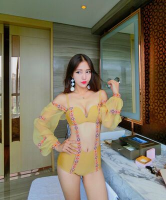 新款女歌手领舞服dj演出服DS酒吧舞台装大气性感泡泡袖薄纱连体衣-淘宝网