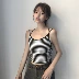Mùa hè 2018 mới của Hàn Quốc phiên bản của chic rò rỉ xương đòn top chữ thập lại dây đeo yếm trong nữ mặc bên ngoài với ngực pad triều áo phao nữ Áo ba lỗ