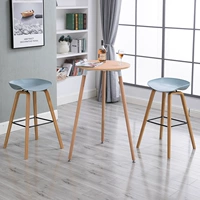 Эта таблица оснащена двумя стульчими железными кругами (цветные замечания кресла)