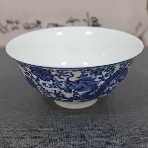 Антикварная антикварная фарфоровая коллекция Qianlong Ежегодная модель синяя и белая чаша дракона антикварная фарфоровая мебель для дома мебель