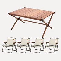 Четыре стула и один стол