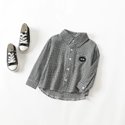 Mùa xuân và mùa thu bốn mùa mỏng bé trai và bé gái houndstooth áo dài tay cotton kẻ sọc nhỏ màu trắng và trắng - Áo sơ mi