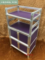 В общей сложности четыре слоя пурпурных квадратных двойных шкафов