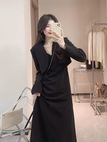 Yichic ｜ Сохранить набор беспокойств ｜ Чисто -розовый темперамент подвесной платье для шеи+короткий внешний люкс QA1231