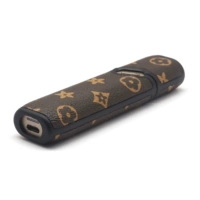 Старый цветок коричневый