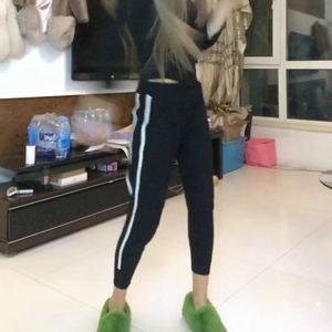 Nhanh tay đỏ người đàn ông nhỏ Yi Yi Wang chị với đoạn quần chín điểm feet quần lỏng xu hướng xã hội quần harem nữ mùa thu