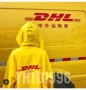 Châu âu và Mỹ thời trang đường phố VTM DHL Hồng Kông giới hạn màu vàng áo gió áo mưa trong phần dài của nam giới và phụ nữ các cặp vợ chồng mùa thu và mùa đông áo khoác áo gió mùa hè