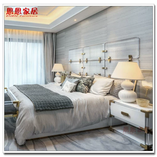 Изысканная легкая роскошная мягкая инсталляция Прозрачная кровать Импортированная высокопрозрачная акриловая органическая стеклянная кровать зеркало 锆 Золотой металл