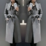 Áo khoác gió cỡ nhỏ bằng nhung da hoẵng nữ dáng dài trung bình xuân thu 2023 phiên bản Hàn Quốc cao cấp mới mỏng vừa vặn và áo khoác ngoại cỡ mỏng áo khoác nữ